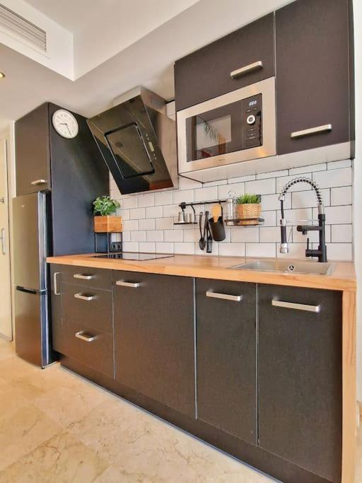 Acogedor Piso Con Terraza Y Parking! Lejlighed Benalmádena Eksteriør billede
