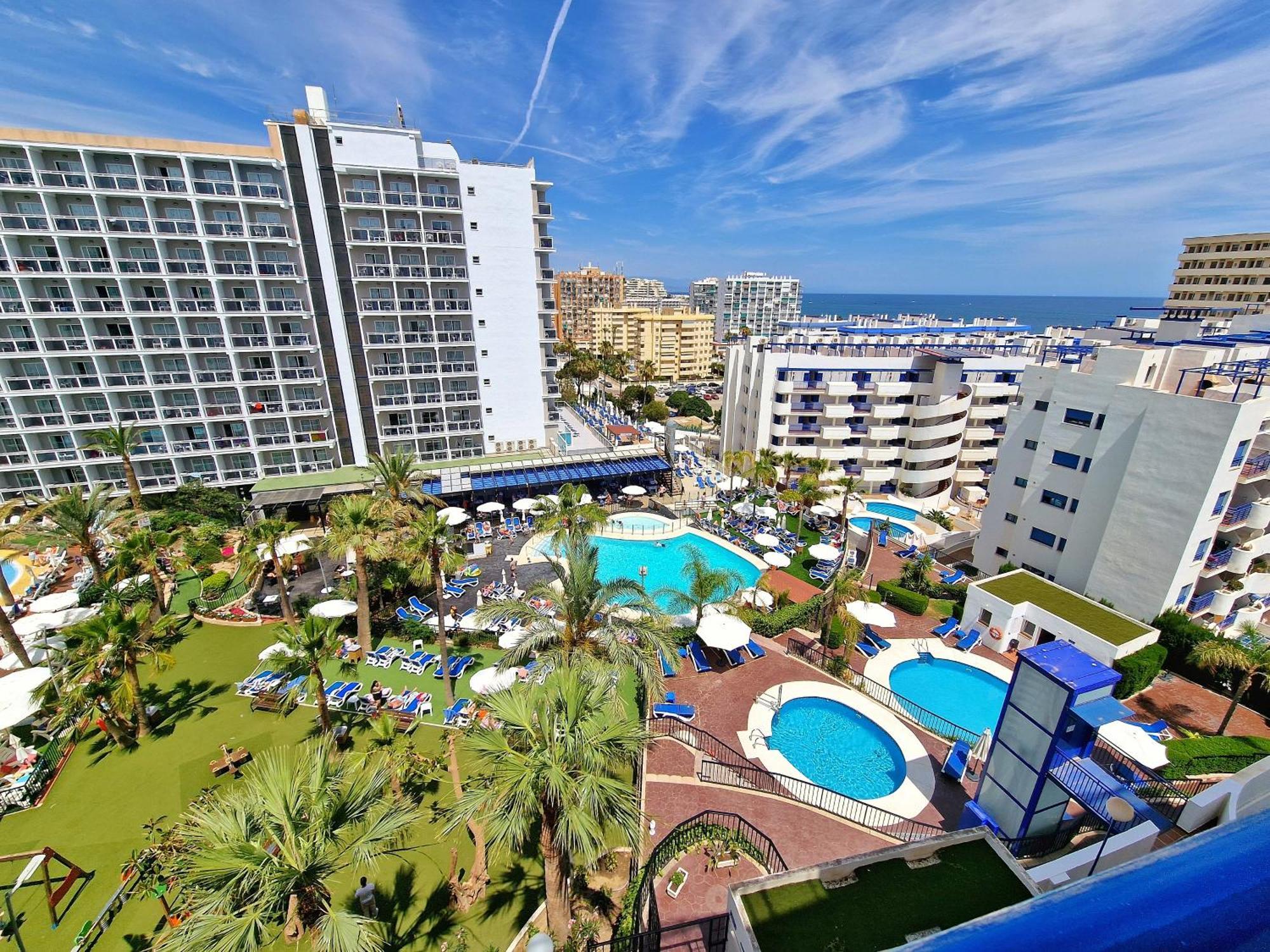 Acogedor Piso Con Terraza Y Parking! Lejlighed Benalmádena Eksteriør billede